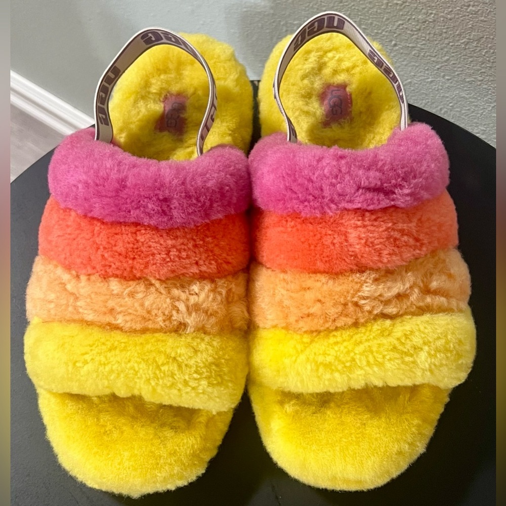 LIKE NEW UGG AUS PRIDE RAINBOW FLUFF YEAH SLIDE SLIPPER Cozy Sheepskin Fur - Picture 3 of 10